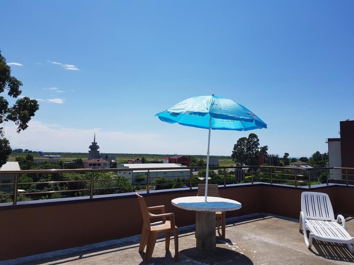 Apartments Nita บาทูมิ ภายนอก รูปภาพ