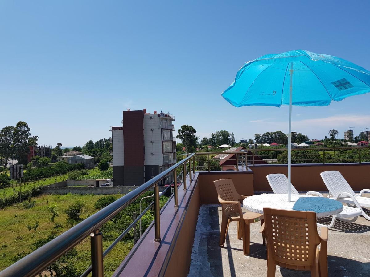 Apartments Nita บาทูมิ ภายนอก รูปภาพ