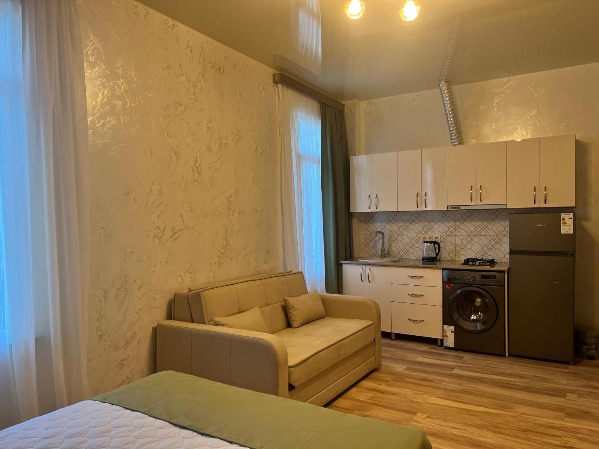 Apartments Nita บาทูมิ ภายนอก รูปภาพ