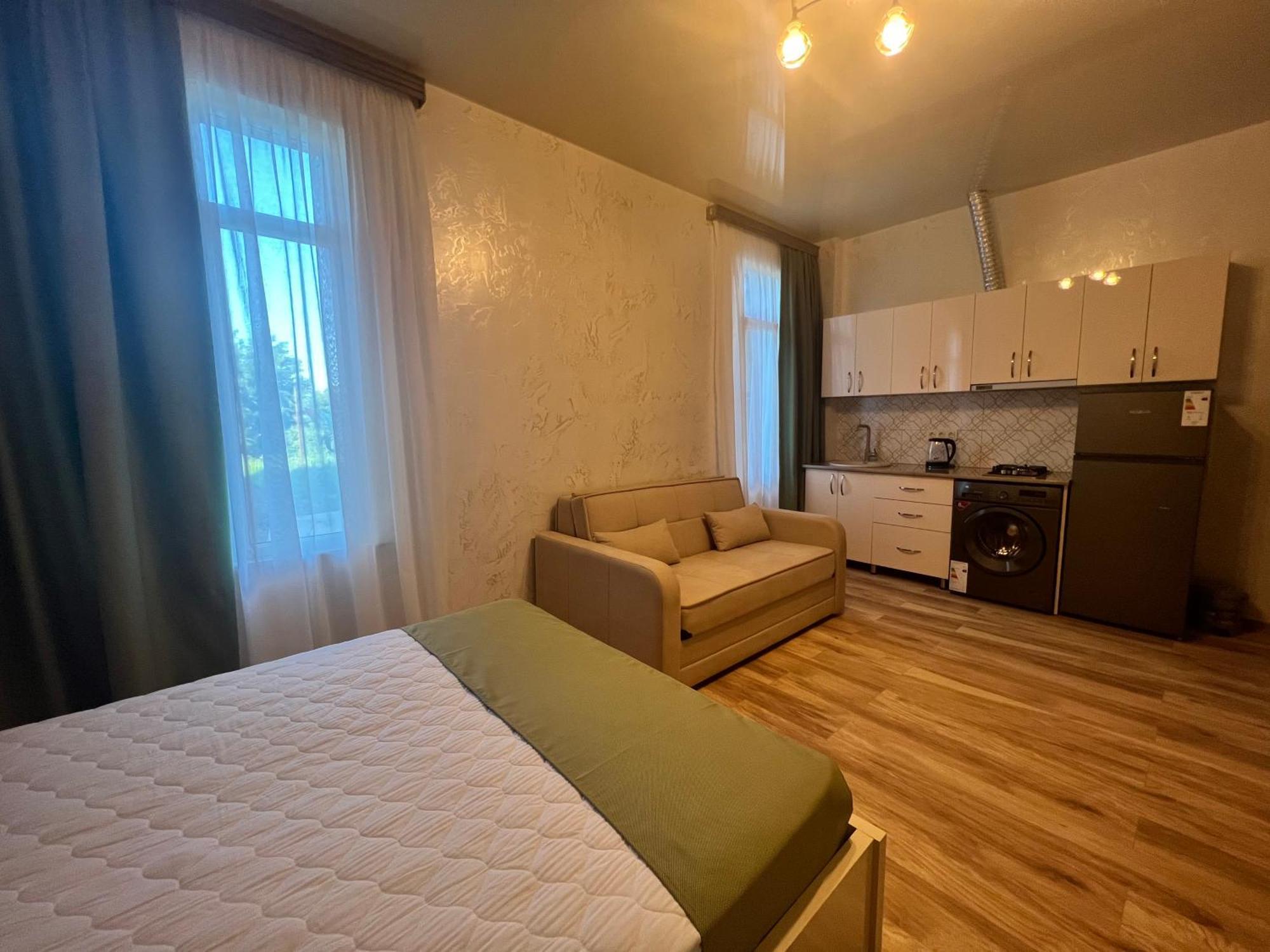 Apartments Nita บาทูมิ ภายนอก รูปภาพ