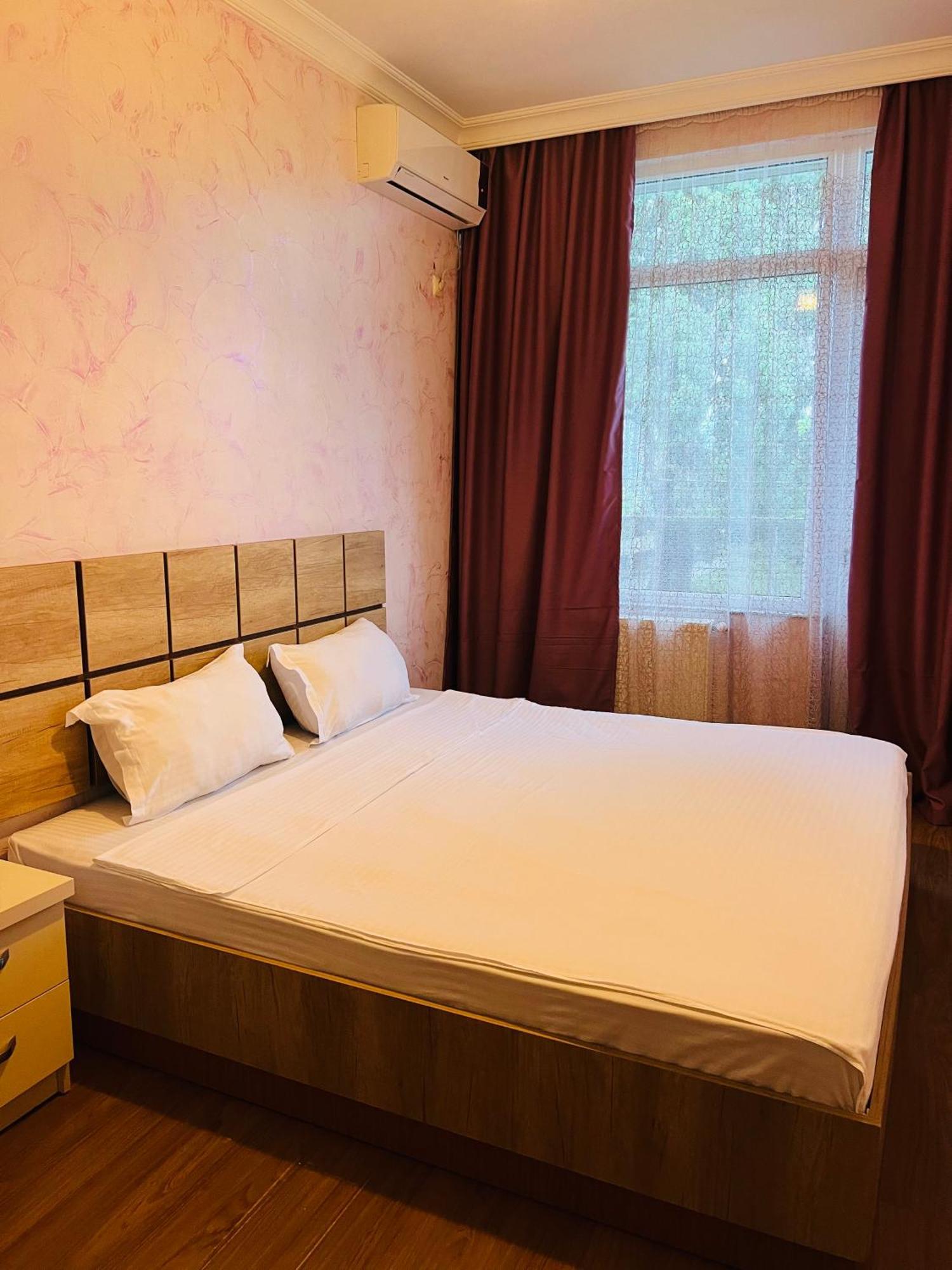 Apartments Nita บาทูมิ ภายนอก รูปภาพ