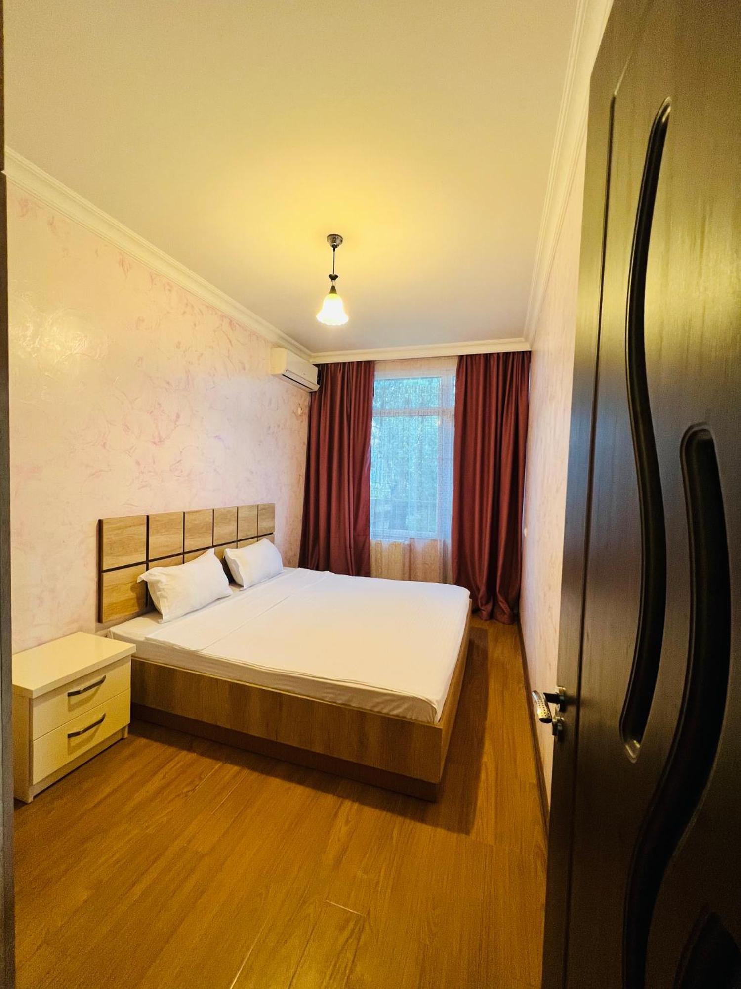 Apartments Nita บาทูมิ ภายนอก รูปภาพ