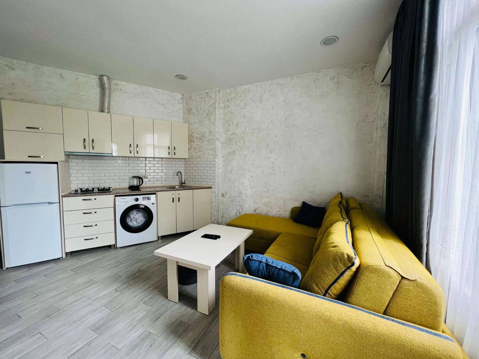 Apartments Nita บาทูมิ ภายนอก รูปภาพ