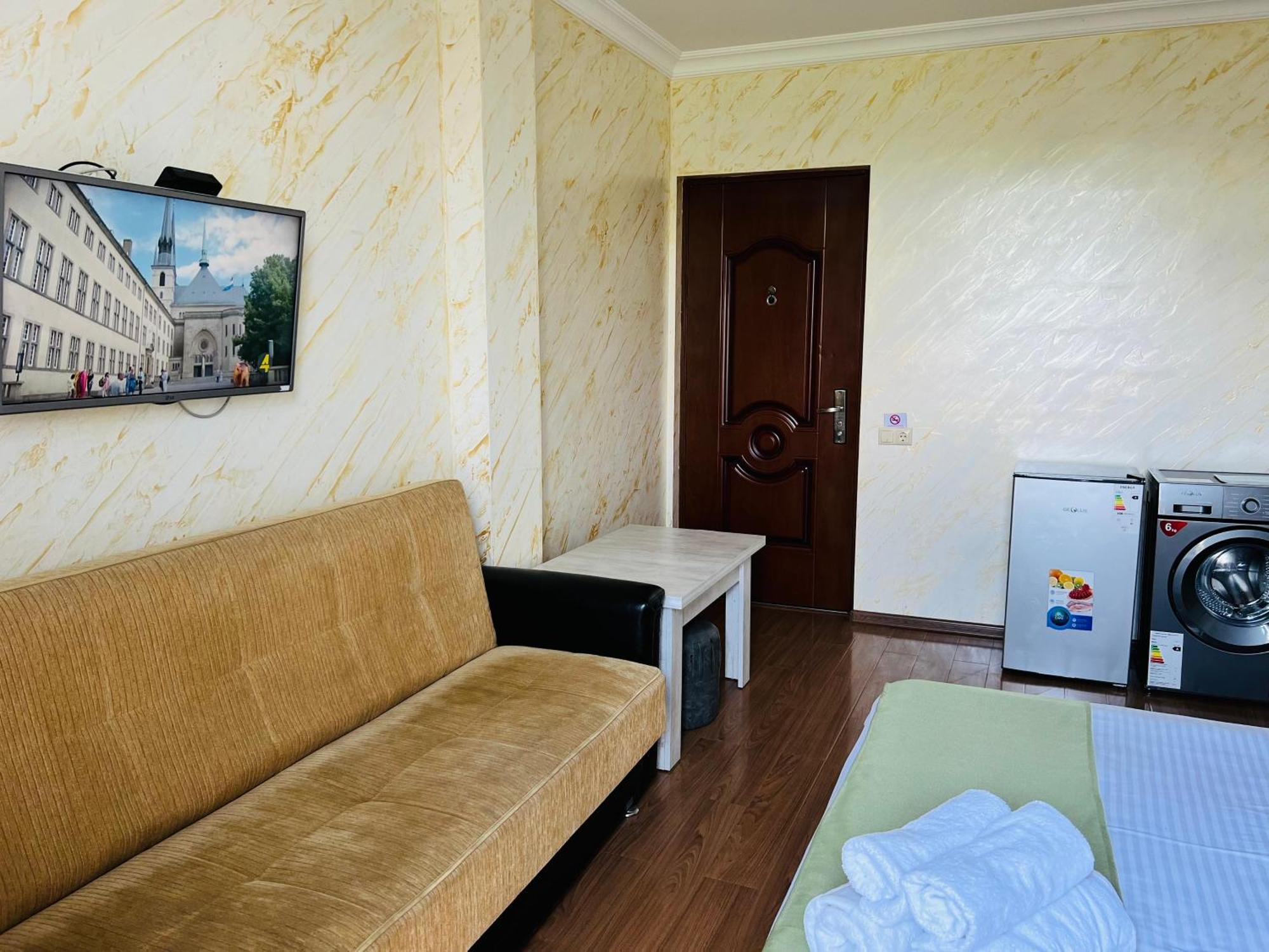 Apartments Nita บาทูมิ ภายนอก รูปภาพ