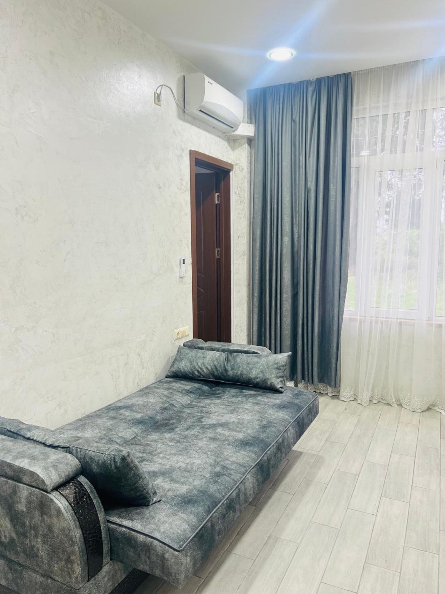 Apartments Nita บาทูมิ ภายนอก รูปภาพ